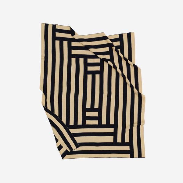 Black | Columns Throw Knit Graphic Blanket Cozy Detail