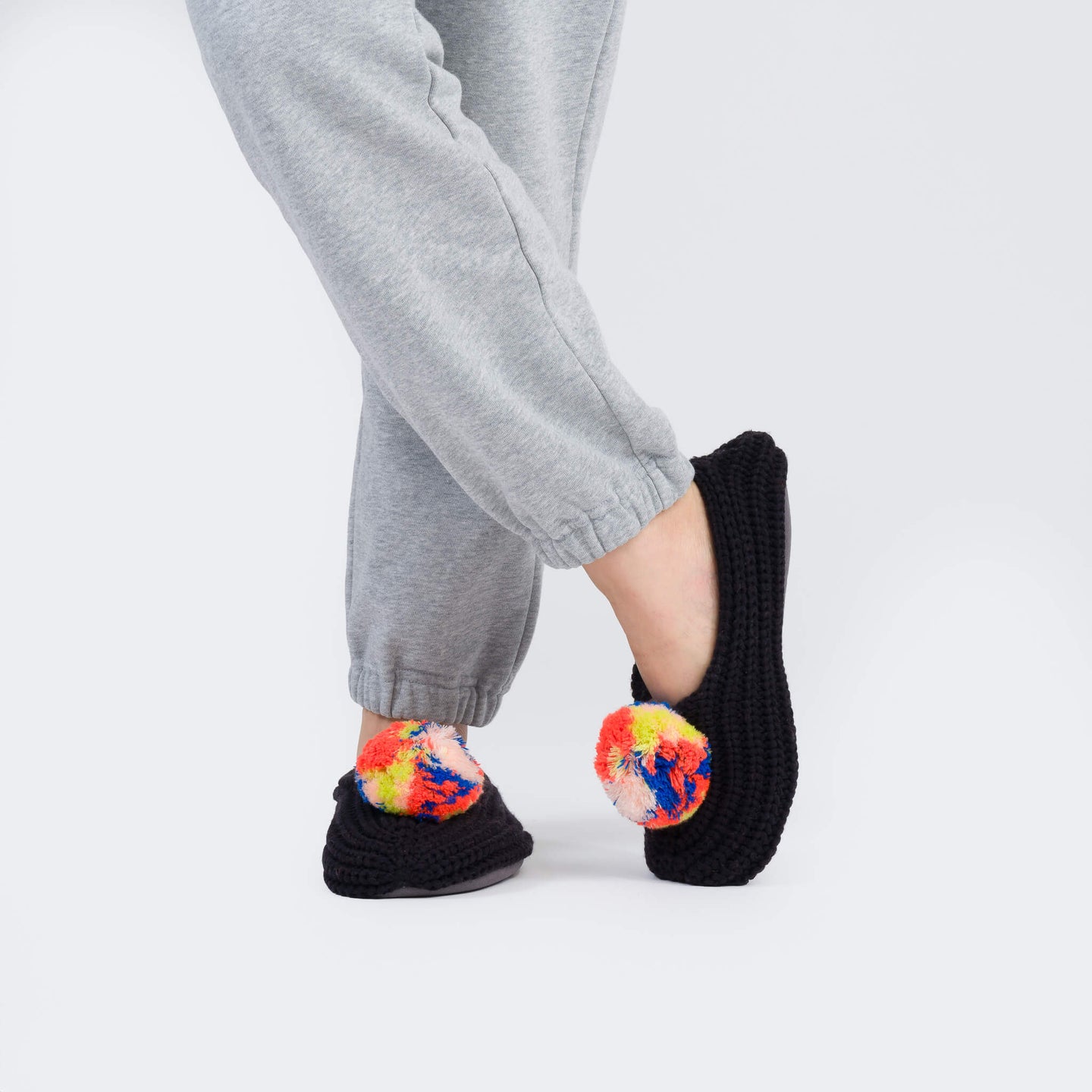 Marble Pommed Rib Knit Indoor Slippers