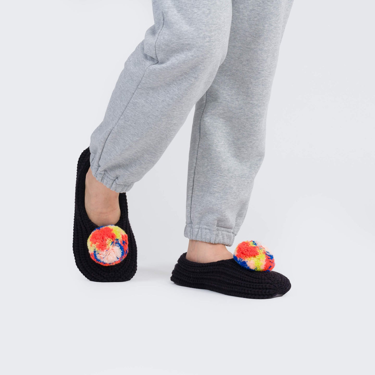 Marble Pommed Rib Knit Indoor Slippers