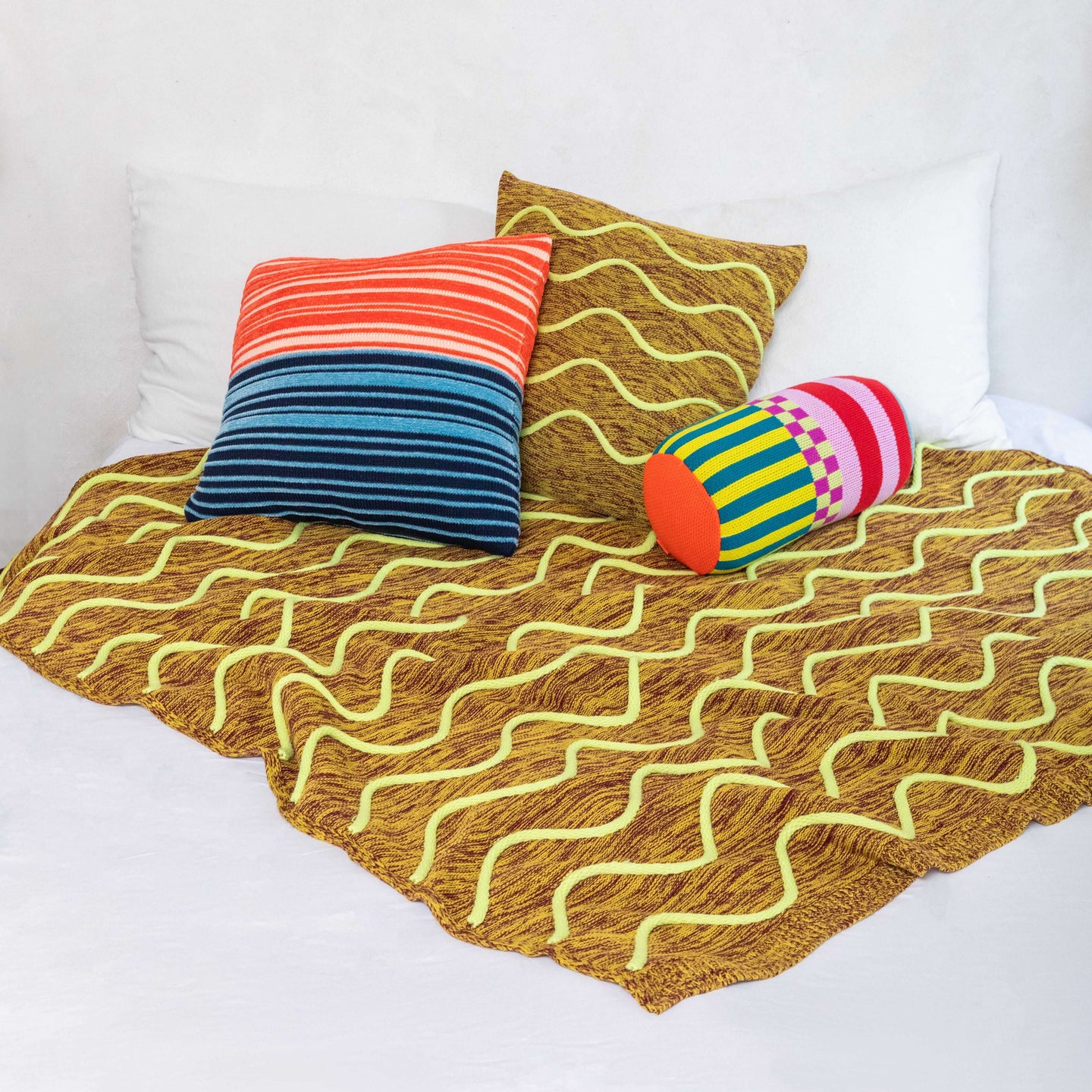 Squiggle Stripe Knit Throw