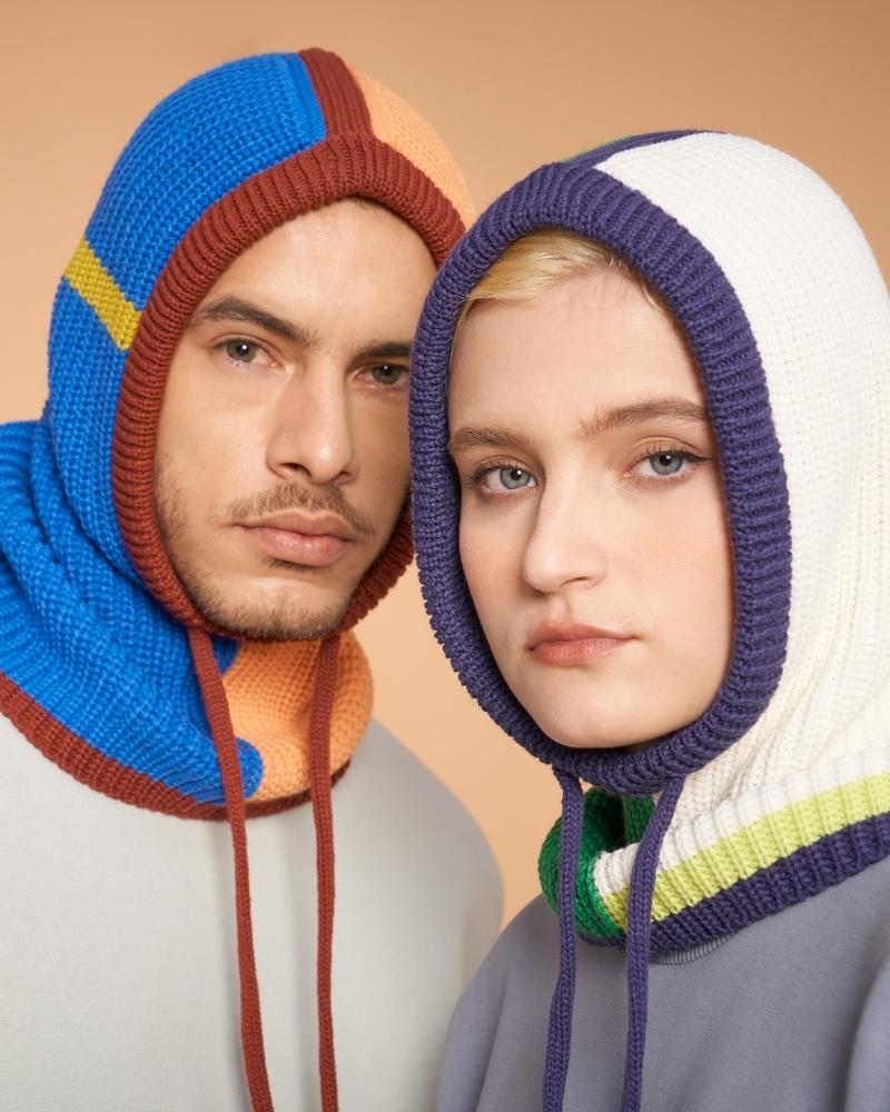 verloop outline knit drawstring hoods on models