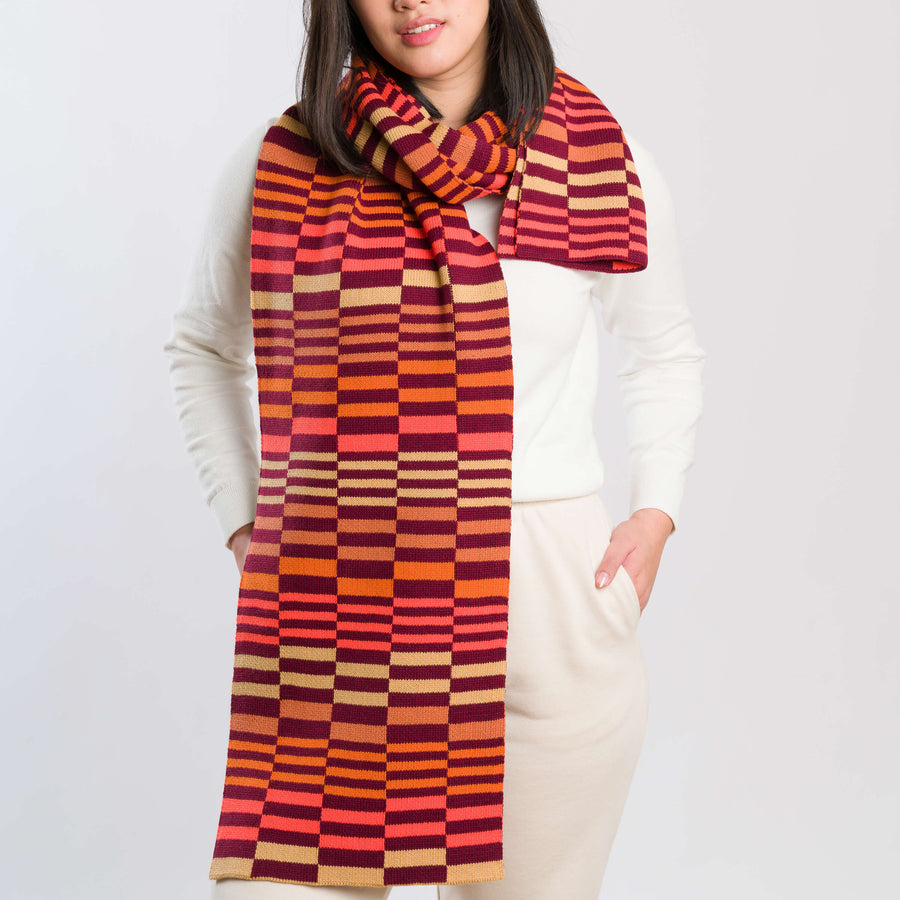 Wine Red | Albers Checkerboard Big Knit Pattern Scarf Reversible On Model Wear