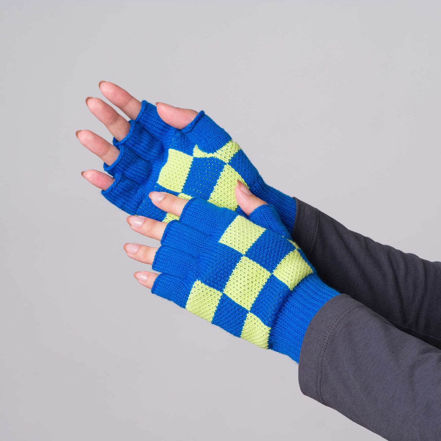 Checkerboard Knit Fingerless Gloves Rib Cuff Checkers