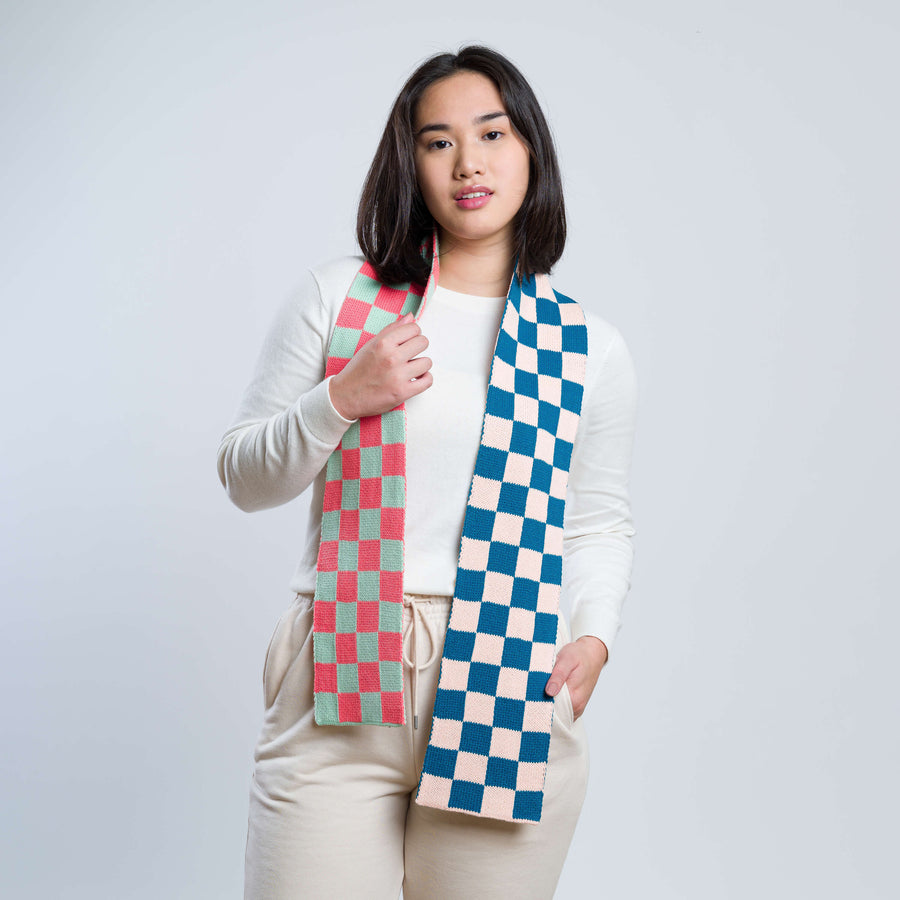 Checkerboard Knit Mini Scarf – VERLOOP | knits