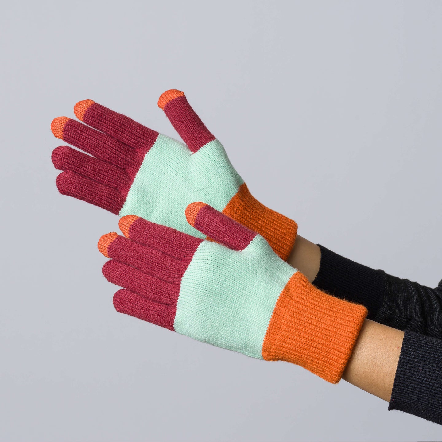 Trio Colorblock Knit Touchscreen Gloves On Model Wear