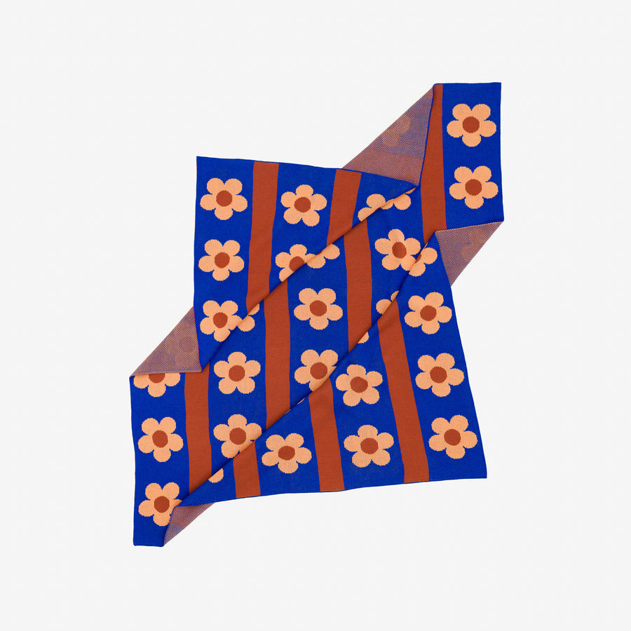 Cobalt | Flower Stripe Throw Knit Blanket Daisy detail